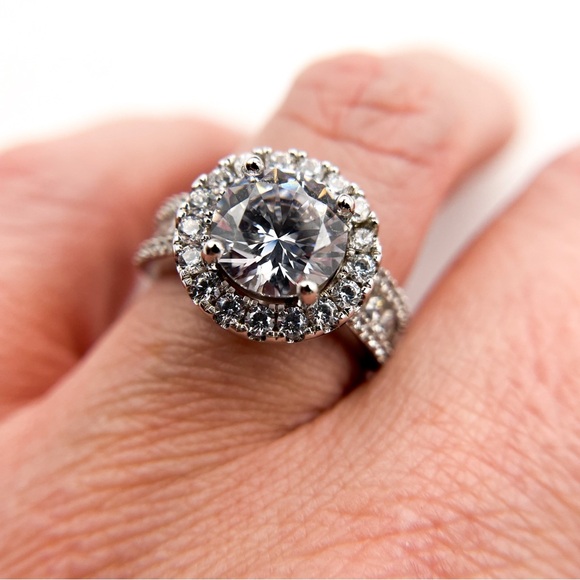 Round Cut Solitaire Halo CZ Ring with Pave and Round Cut Sides. Size 7. - Picture 8 of 9